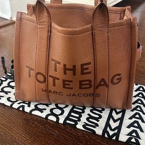Marc Jacob’s Medium Leather Tote Bag - Argan Oil